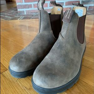 Blundstone || Classic 550 Chelsea Boot, Rustic Brown #585, 8.5/5.5